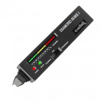 Ελεγκτής διαμαντιών και πολύτιμων λίθων με υπεριώδες φώς.